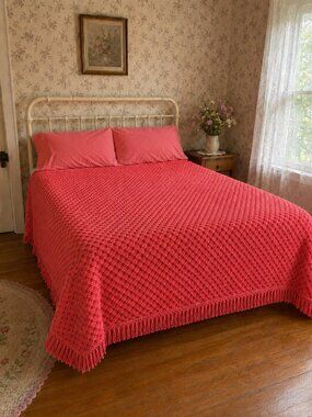 Plush Coral Pink Chenille Queen Bedspread Fringe Cottagecore